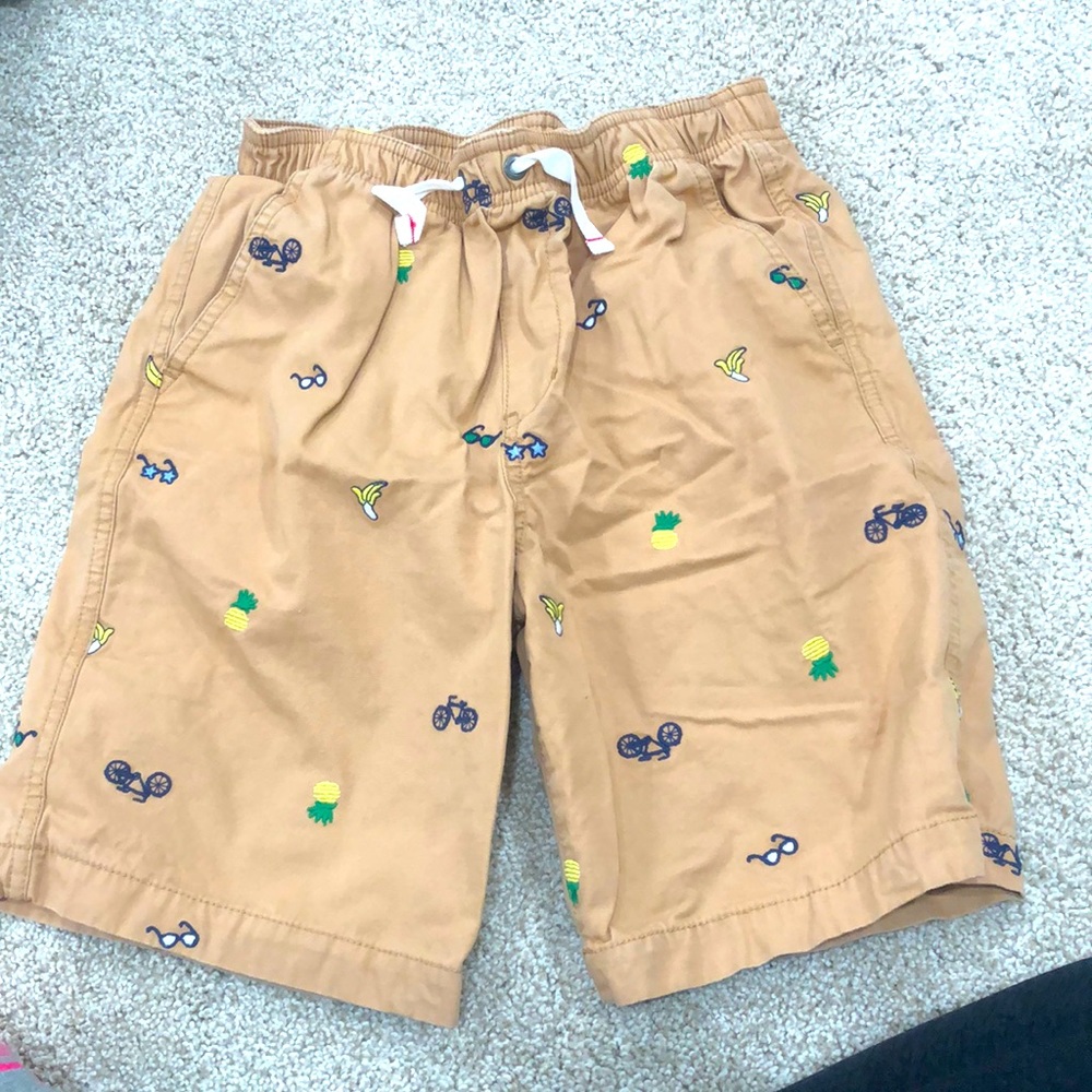 Summertime shorts 🍍